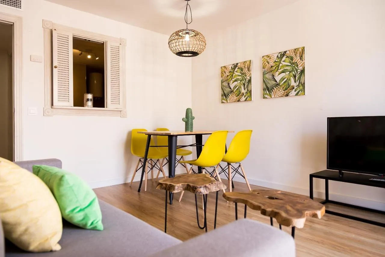 Urbe10 Plaza de la Merced 1 Bedroom Apartment Málaga